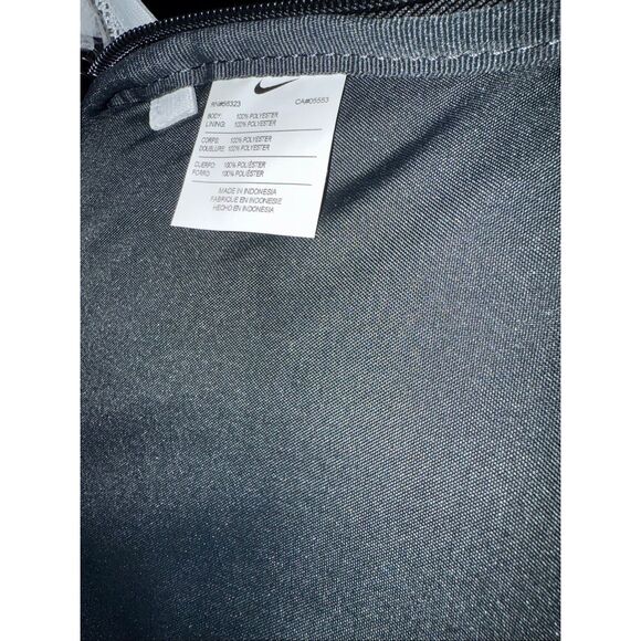 Nike Men's Colorblock Hoops Elite Backpack White & Black OS NWT - Picture 13 of 15